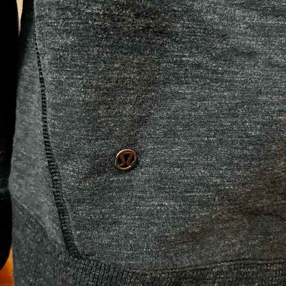 Lululemon size medium dark blue - Picture 3 of 3